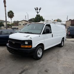 2013 Chevrolet Express G2500 Cargo Van