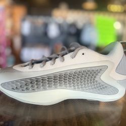 Anthony Edward Low Basketball Shoes, Both Color All Sizes 7-13 Minimum 60% Off