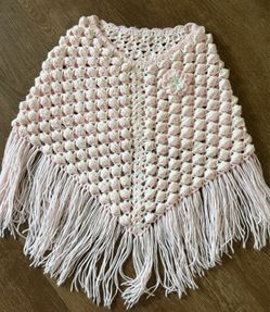 Handmade poncho (crochet fabric) for girls from 3 to 8 years old