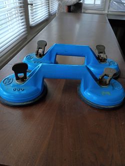 Double Suction Cups for Heavy Lifting