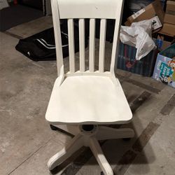 White Wood Kid’s Desk Chair