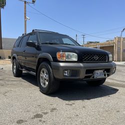 1999 Nissan Pathfinder