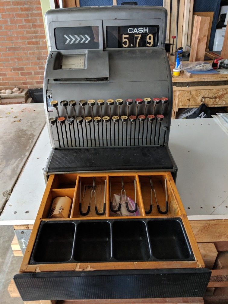 1940s National Cash Register model 126(4)N