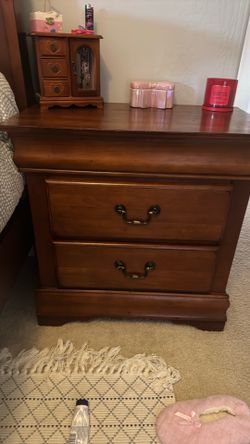 Queen size solid cherry wood bed room set