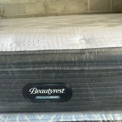 🚨🚨🚨King Mattress Pillow Top BeautyRest PressureSmart 🚨Special Offers $899 🚚🚚Delivery Today 