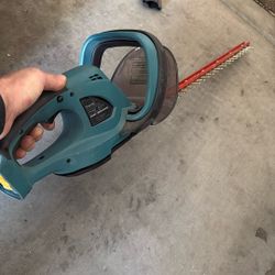 Used Cordless Makita Hedge Trimmer