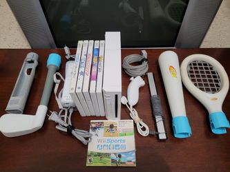 Nintendo Wii RVL-001 (GameCube Compatible) Bundle – 6 Games + Sports Accessories – Fully Tested –