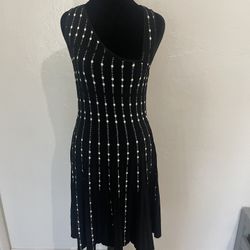 BCBGMAXAZRIA Black Ribbed Knit Fit & Flare Dress White Diamond Pattern - S