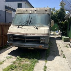 1987 FLEETWOOD SOUTHWIND 29 Ft. 