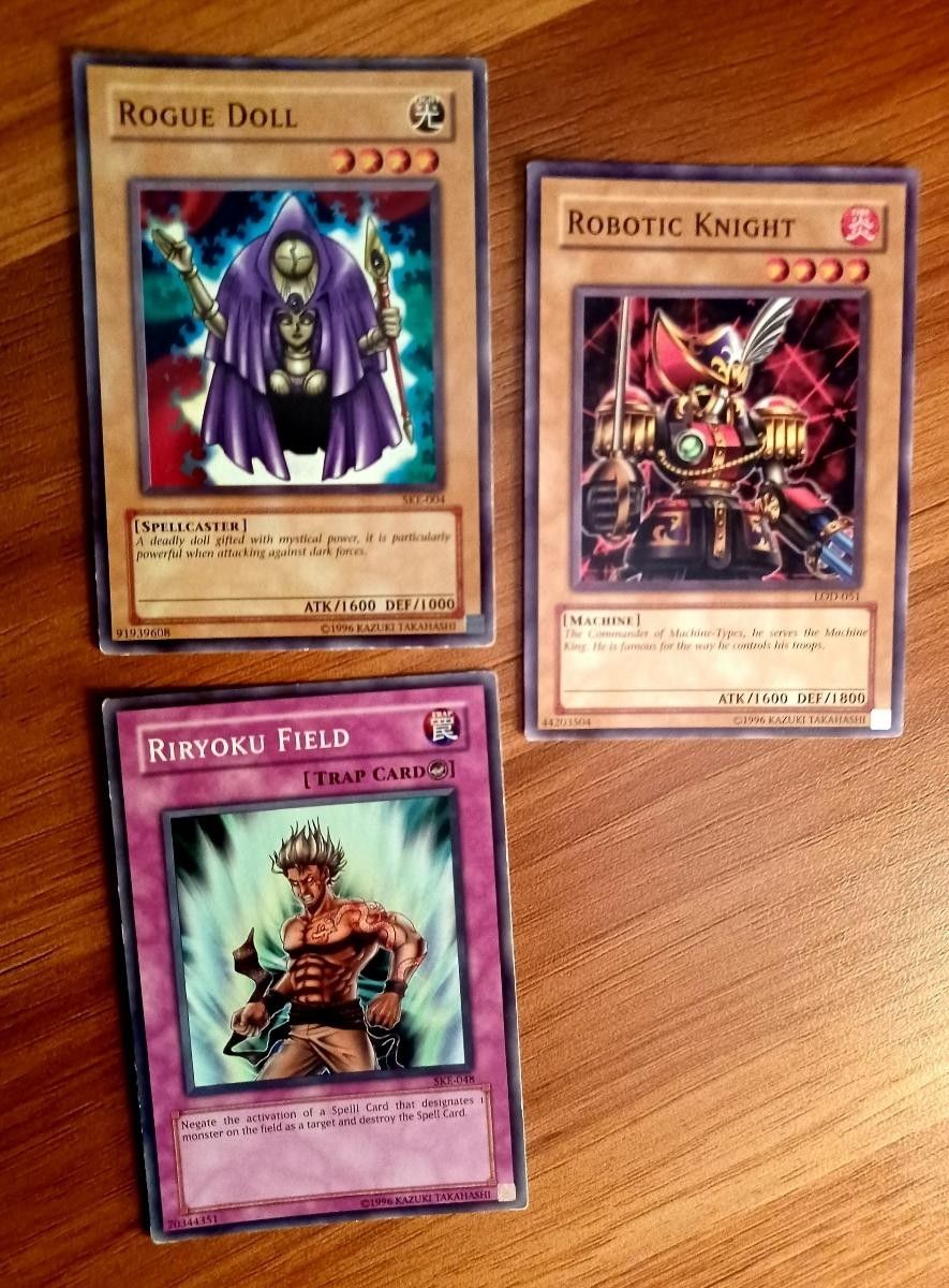 COLLECTOR YUGIOH YU-GI-OH CARDS #1 MAN EATER BUG SET, #2 HELPOEMER KAISER  SEAHORSE SET for Sale in Apache Junction, AZ - OfferUp