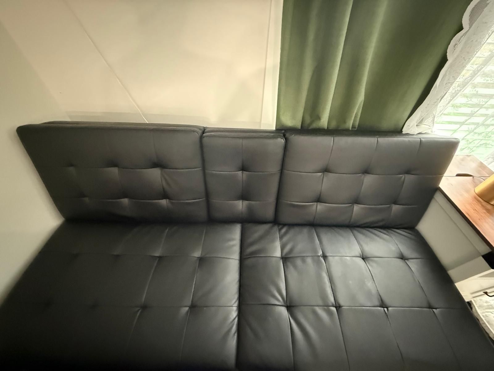 Futon With Cup holder