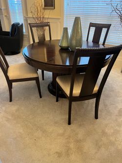 Dining Room Table (6 chairs)