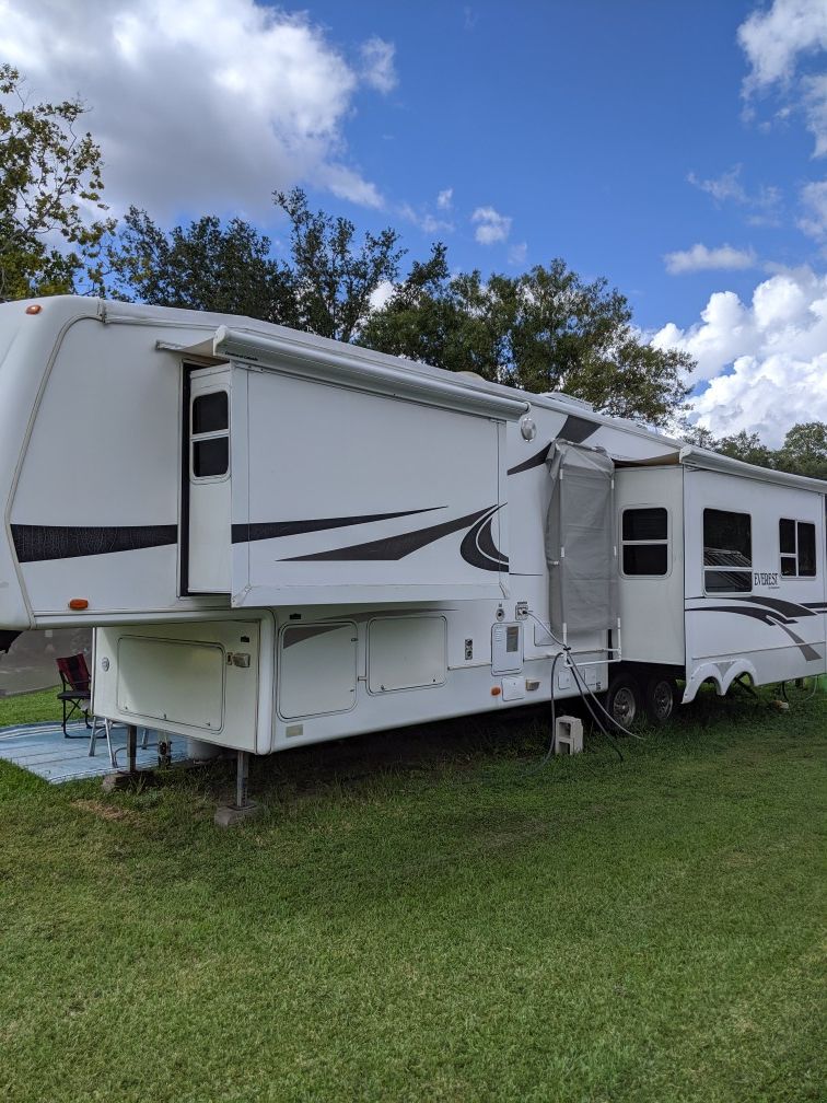 Real nice fifth wheel. Stay at RV park or haul to your place