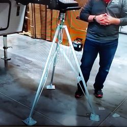 5th Wheel Tri-Pod Stabilizer 
