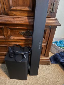 Insignia sound bar and speaker