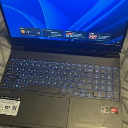 HP - Victus 15.6" Full HD Gaming Laptop - AMD Ryzen 5-7535HS - 8GB DDR5 Memory - AMD Radeon RX 6550M - 512GB SSD - Mica Silver