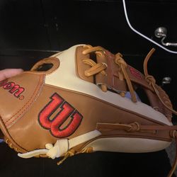 New Glove  A2000
