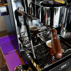 Commercial espresso machine