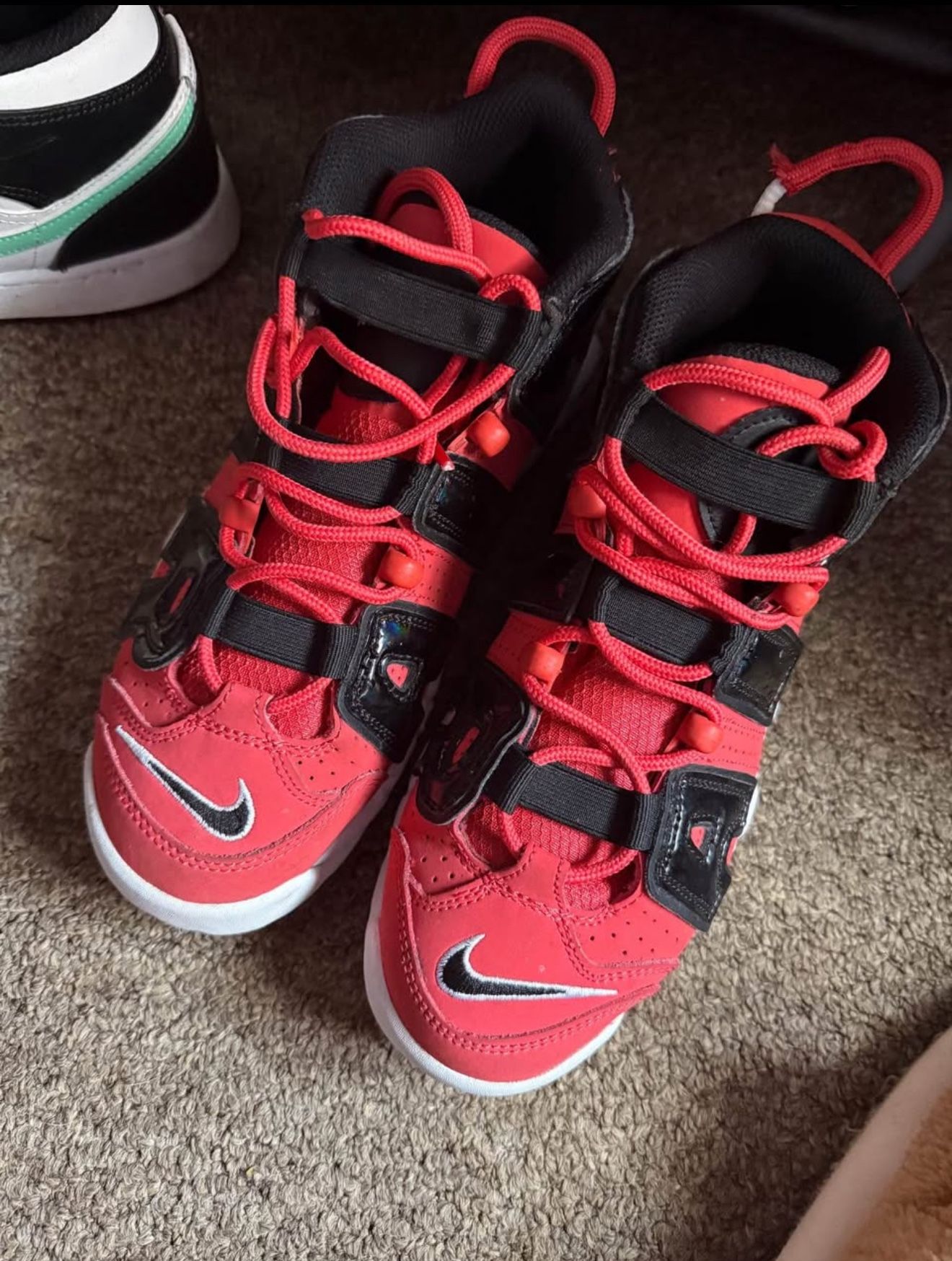 Nike Uptempo