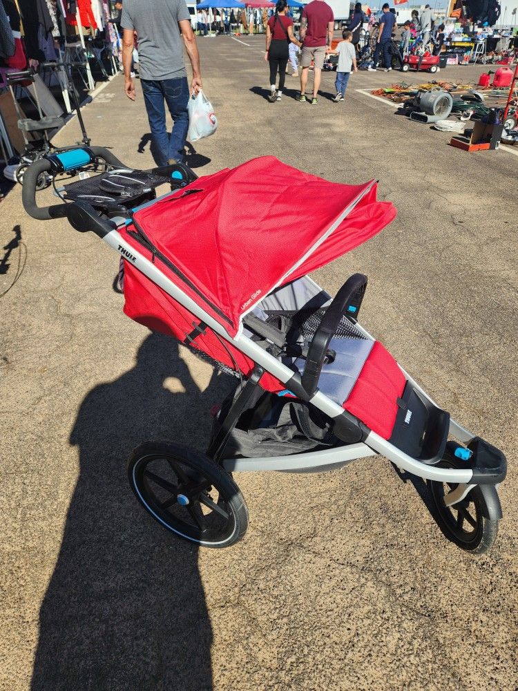 Thule Sweden Stroller