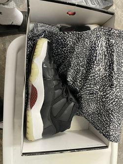 AIR JORDAN 11 RETRO