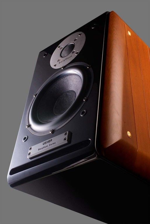 Pair Of Usher Audio Be-718 Tiny Dancer Speakers