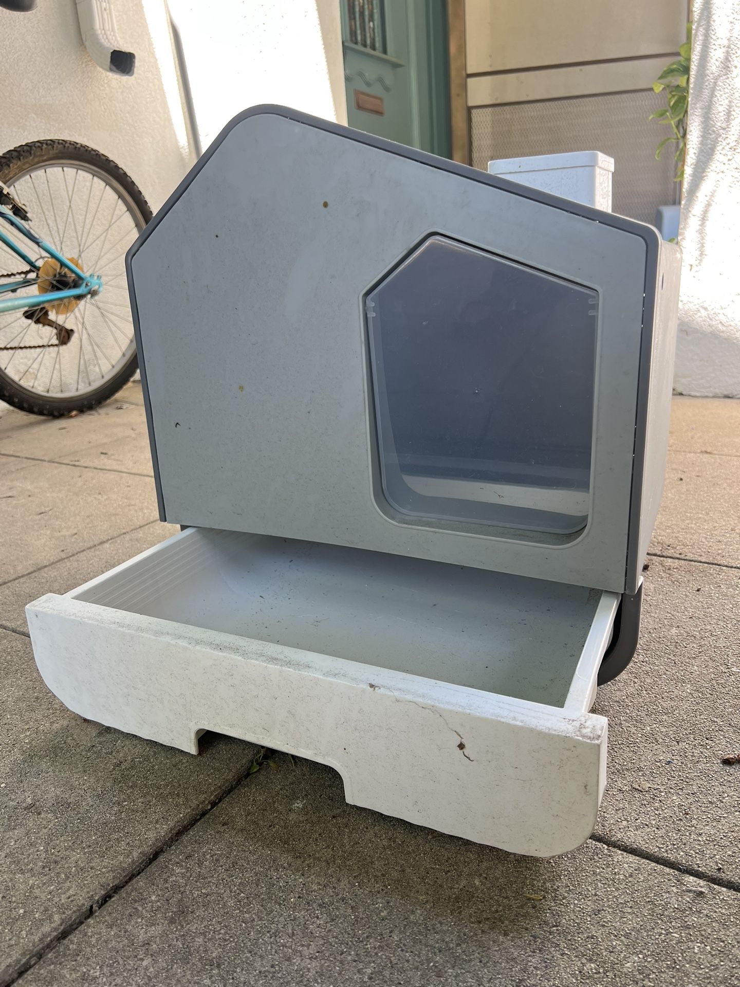 Cat Litter Box