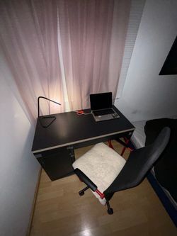 Table + Chair