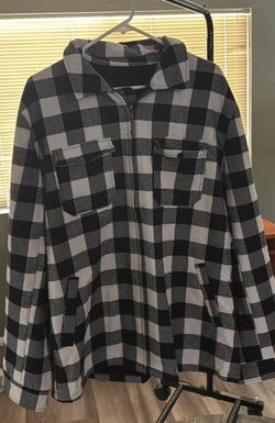 Extra Large Black and White Buffalo Plaid Zip-Up Flannel Jacket