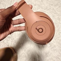 Beats x Kim StudioPro 