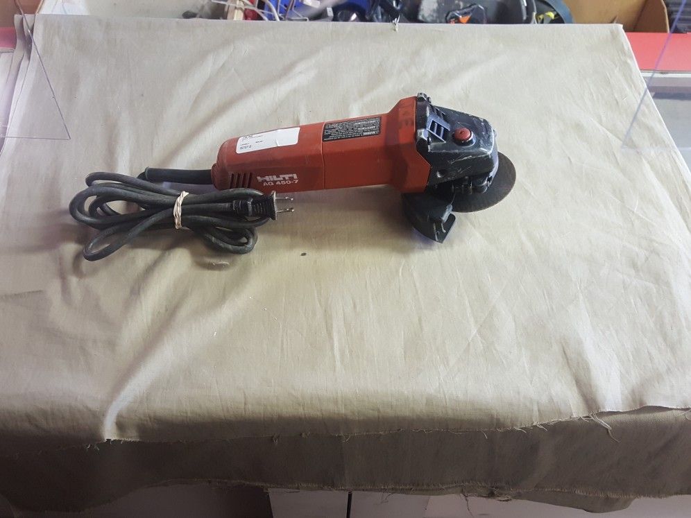 Hilti AG 450-7 Grinder