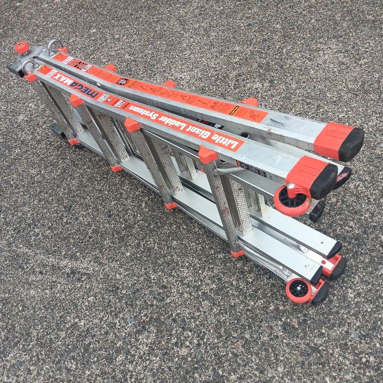 Little Giant 17foot Folding Ladder Excellent Condition( Has Older Cast Sliding Looks) For Pick Up Fremont Seattle. No Low Ball Offers Please. No Trade