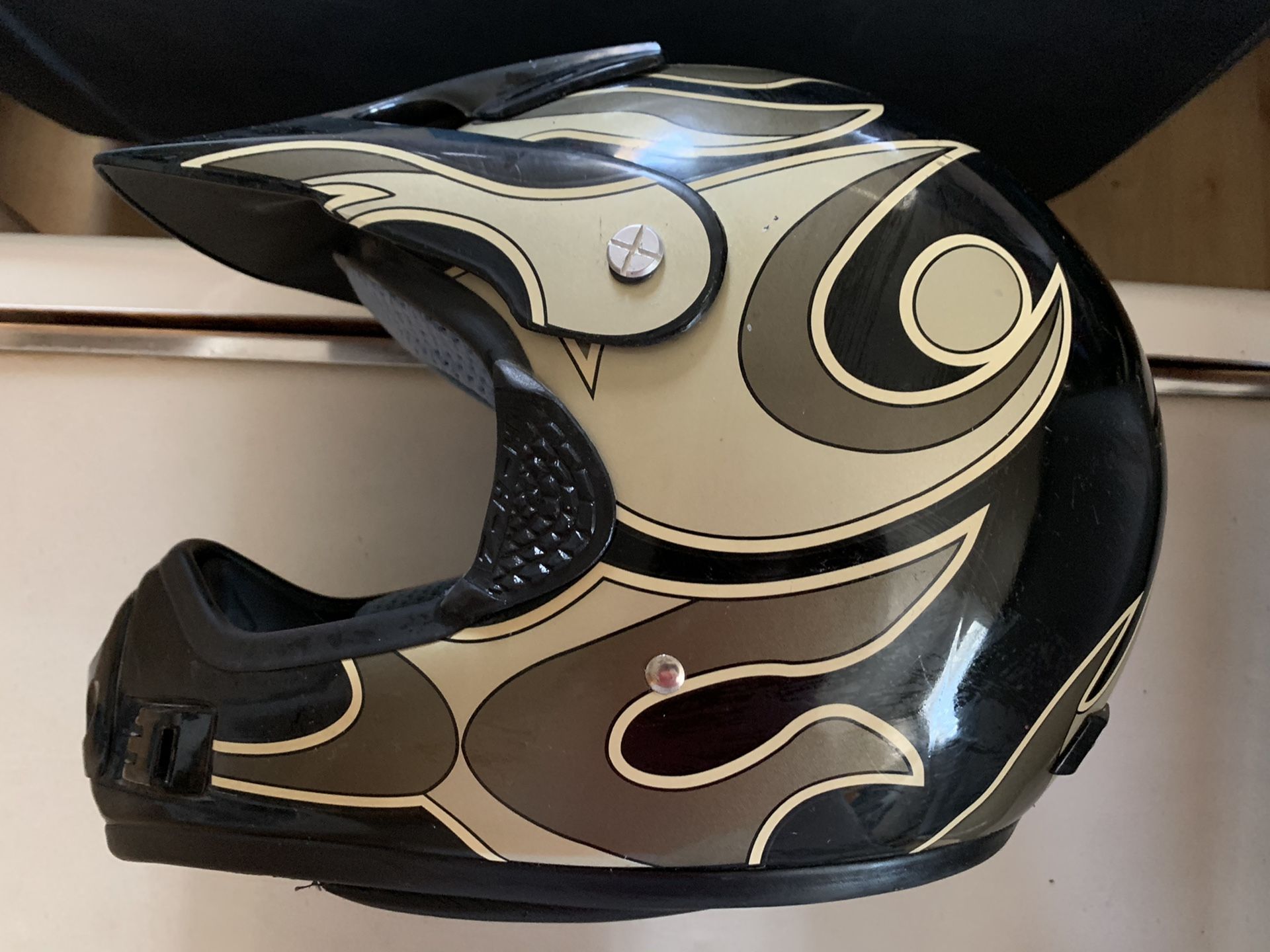 Adult large motorcycle helmet