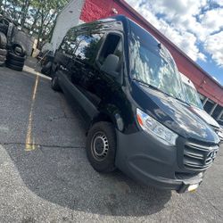 2023 Mercedes-Benz Sprinter 2500