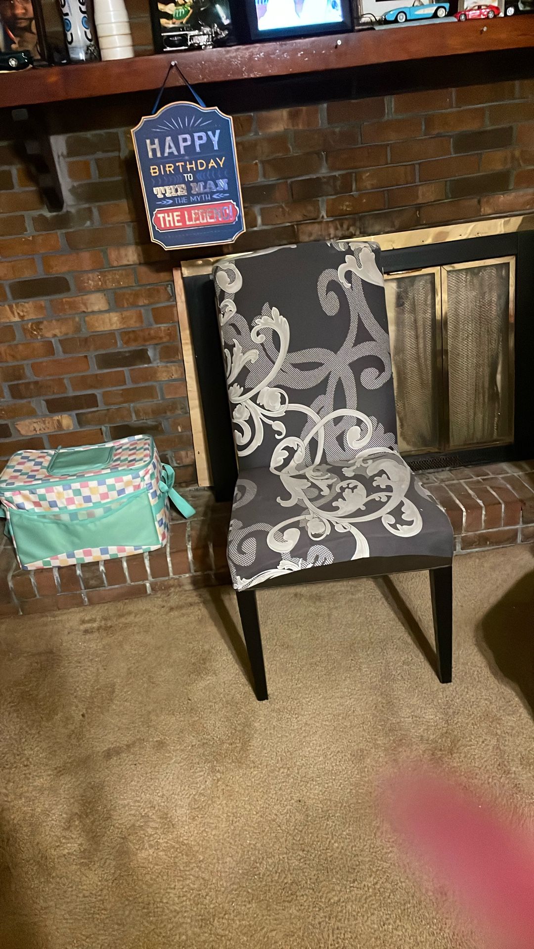 4 Chairs