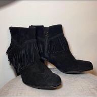 Gianni Bini Suede Fringed Black Ankle booties  Excellent condition  Size 8/5