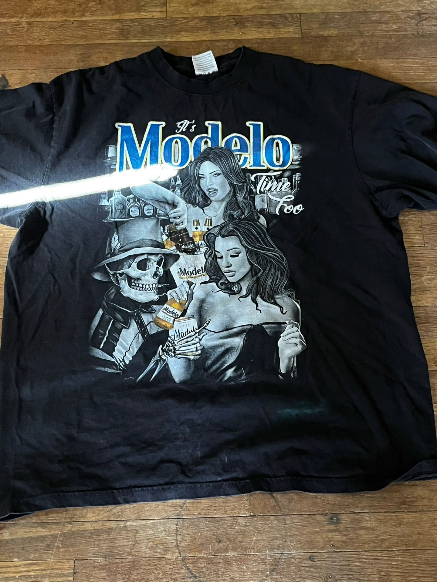 Shaka Model Time Shirt