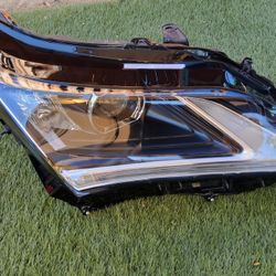 Lexus Rx350 Headlight 