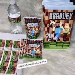 Custom Minecraft themed Chip bags, water bottle labels and Caprisun  labels 🥳