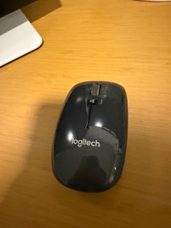 Logitech wireless mouse M557