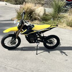 2025 Surron Hyper Bee