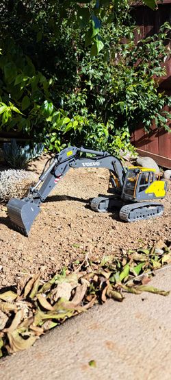 RC Excavator