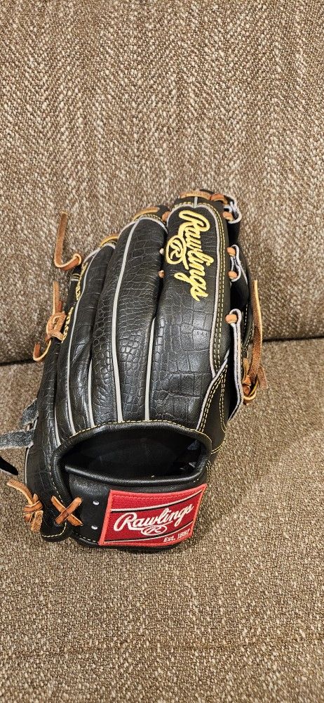 Rawlings Heart Of The Hide Softball Or Baseball Glove