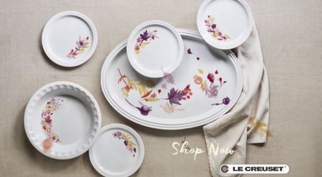 Le Creuset “Autumn” Appliqué 7 piece stoneware set; Platter, 4 dessert Plates, Pie Dish. 