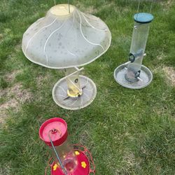FREE - Wild Bird BRAND Feeders