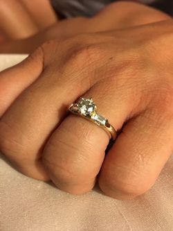 Ladie's 14 karat and diamond ring .