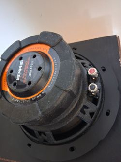 MEMPHIS ( 1 ) 8 INCH 2 OR 4 OHM SELECTABLE 400 WATTS CAR SUBWOOFER