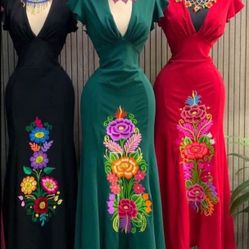 Vestidos Mexicanos Bordados ✨ Mexican Dresses & Blouses, Women & Girls ✨ ✨ Prices Vary - Precios Variados 