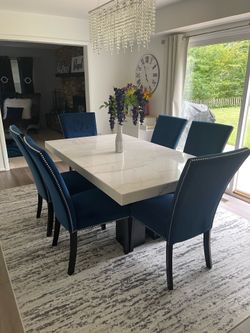 Dining Room Set/w Family Picture