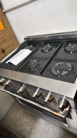 GE Café, gas range